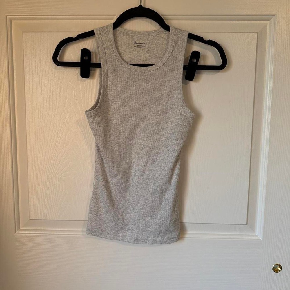 Grey tank top